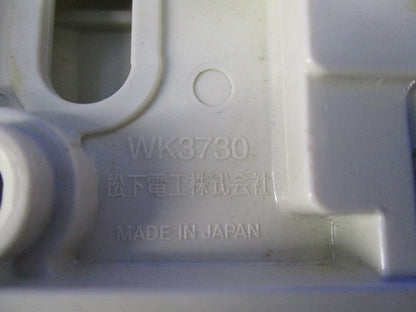 小型接地2P30A角型コンセント National WK3730