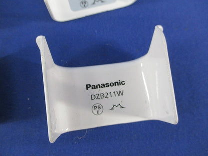 メタルモール用ブッシングB型混在(8個入)(ホワイト)(キズ・汚れ有) DZB211W他