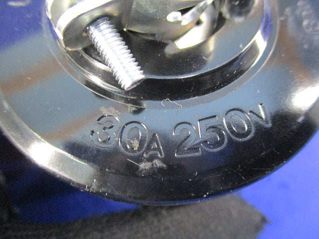 引掛キャップ30A250V(3個入) 30A250V