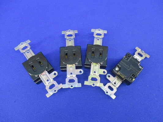 引掛埋込コンセント(4個入) 15A125V