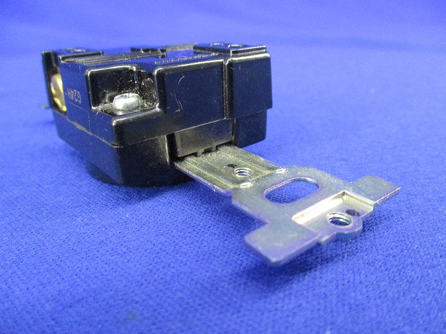 引掛埋込コンセント(4個入) 15A125V