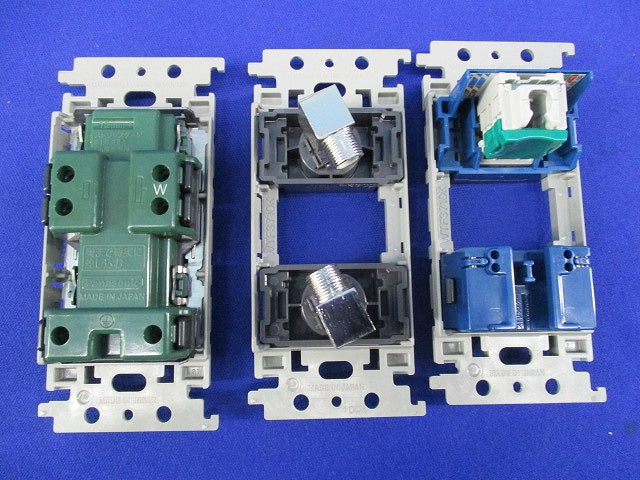 埋込マルチメディアコンセント(グレー) WCZ 9961HK081