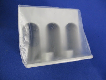 3P ブレーカ用表面型端子カバー(5個入)(アイボリー)(新品未開封) TMC-1 3P