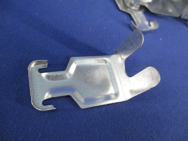 二重天井用金具 Mバークリップ(60個入) AKC1