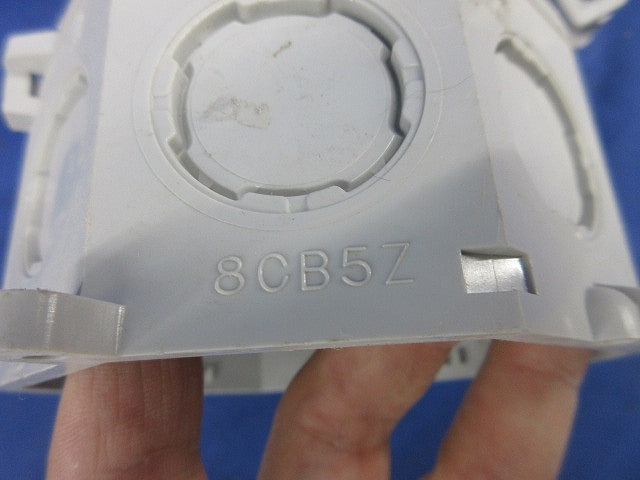 埋込用八角コンクリートボックス(5個入)(キズ・汚れ有) 8CB5Z