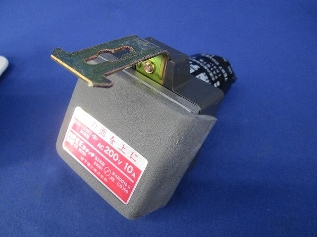 EEスイッチ(端子式)箱違い EE8020