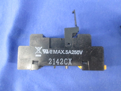 ミニパワーリレーソケットセット(2セット入)(キズ・汚れ有) G2R-2-SN+P2RF-08