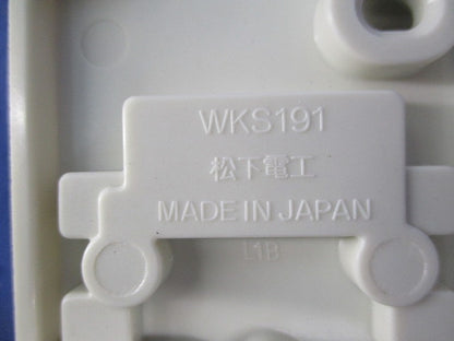 露出コンセント(2個入)キズ・汚れ有 WKS191