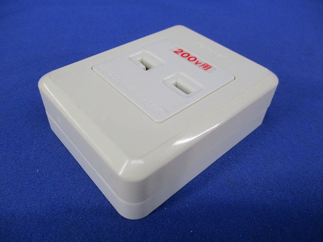 露出コンセント(2個入)キズ・汚れ有 WKS191