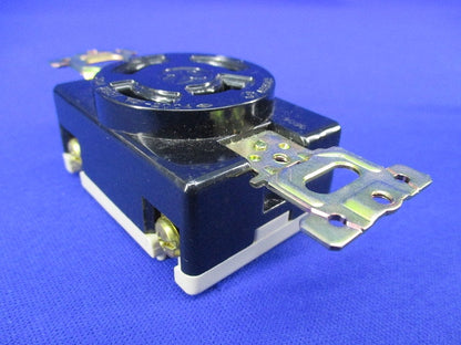 接地3P20A引掛埋込コンセント(4個入) WF2420K