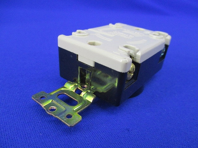 接地3P20A引掛埋込コンセント(4個入) WF2420K