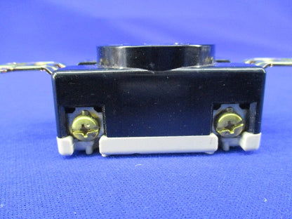 接地3P20A引掛埋込コンセント(4個入) WF2420K