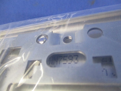 新金属カバープレート3連(取付枠付)(5枚入) WN7593