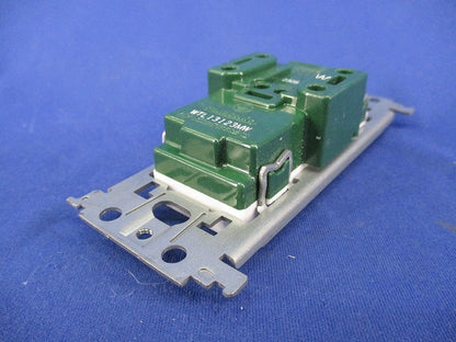 埋込接地ダブルコンセント(マットホワイト) WTL13123MW