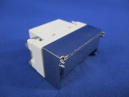 埋込ホーム用高シールドテレビコン(ホワイト) WCS4712W