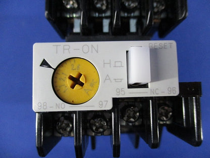 電磁開閉器100V SW-03