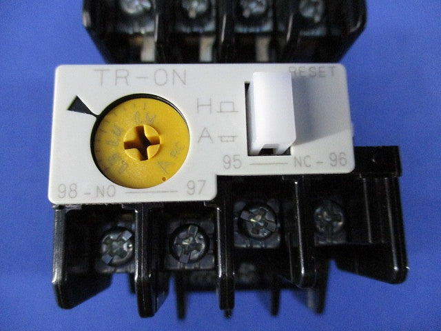 電磁開閉器100V SW-0