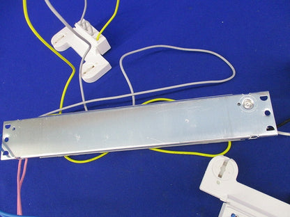 蛍光灯電子安定器 FZ32295992