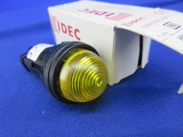 照光押ボタンスイッチ(丸形・平形・モメンタリ形・黄) HW1P-2Q4Y