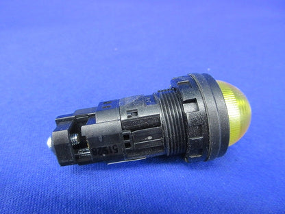 照光押ボタンスイッチ(丸形・平形・モメンタリ形・黄) HW1P-2Q4Y