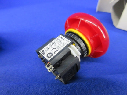 非常停止用押ボタンスイッチ XA1E-LV4T02Q4RM