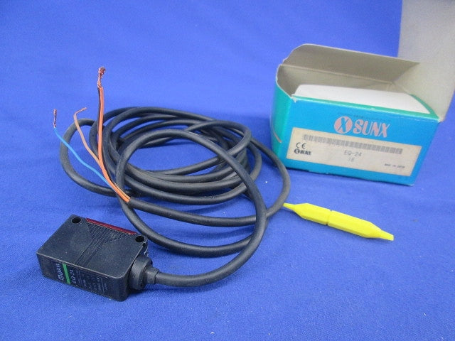 アンプ内蔵型光電センサ(近接・検知用センサ) EQ-24
