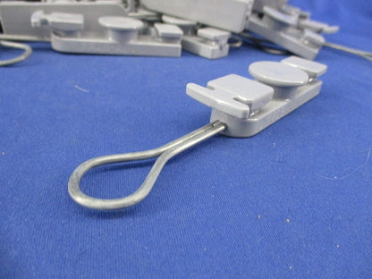 引込線引留具(48個入)(キズ・汚れ有) PVC17