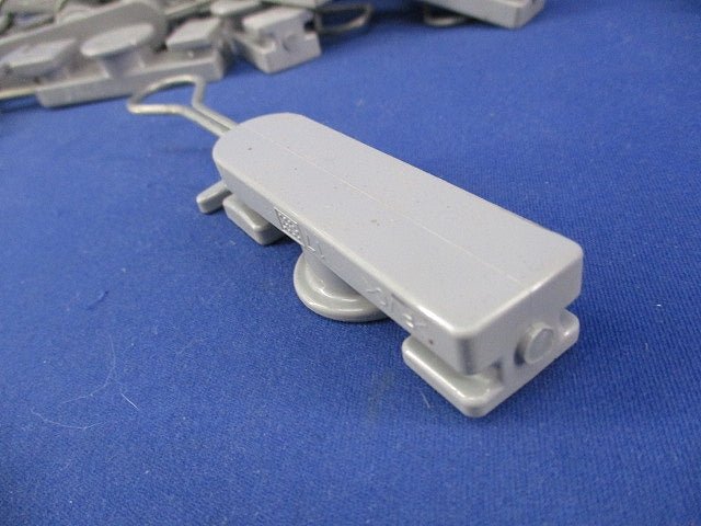 引込線引留具(48個入)(キズ・汚れ有) PVC17