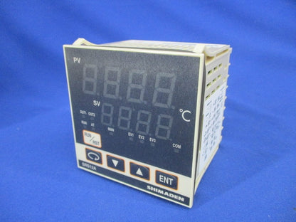 ディジタル調節計 SRS12A-8YN-90-N100000