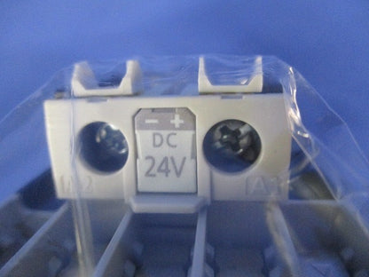 低圧開閉器 DC24V SD-T12BC