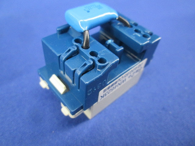 埋込C付テレホンモジュラジャック(6極2心)(7個入)(National WN4623K