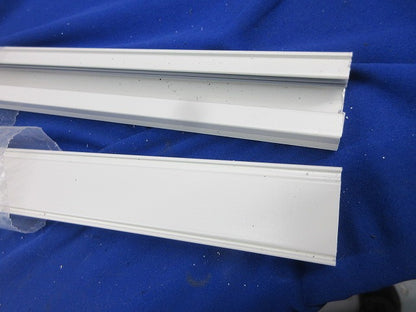 スライドコンセント 配線ダクト用(切断品約1.5m×2個入)白 AEE0213