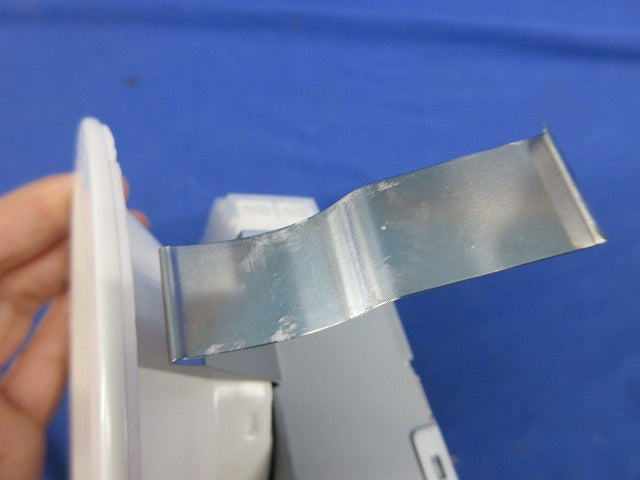 LEDダウンライトφ100(キズ・汚れ有) DDL-6104AW