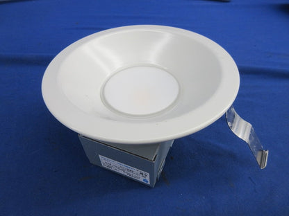 LEDダウンライトφ100(キズ・汚れ有) DDL-6104AW