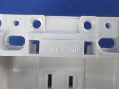 ホーム保安灯専用埋込コンセント(ホワイト) WTF40944