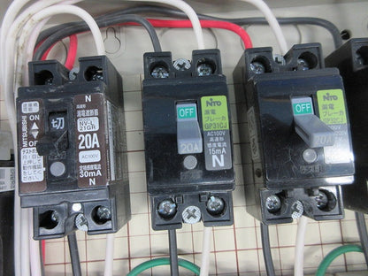 仮設分電盤30A 詳細は写真参照 型番不明