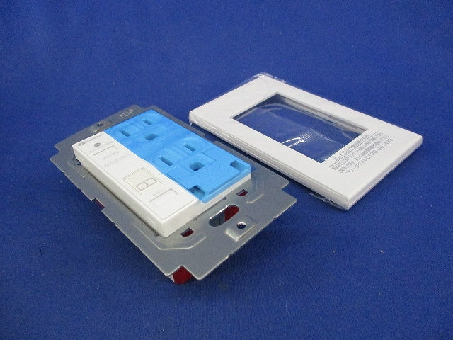 プレトラックコンセント(樹脂プレート・簡易耐火枠付) PTC-BA15WE-W