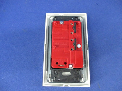 プレトラックコンセント(キズ・汚れ有) PTC-BA15WE