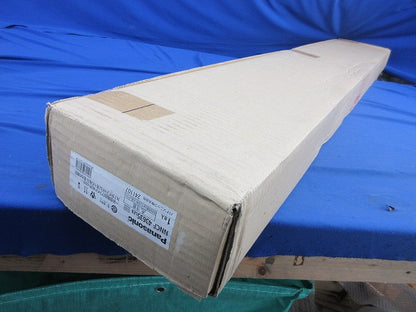 LED一体型階段灯ワイド40形(新品未開梱) NNCF43635LE9