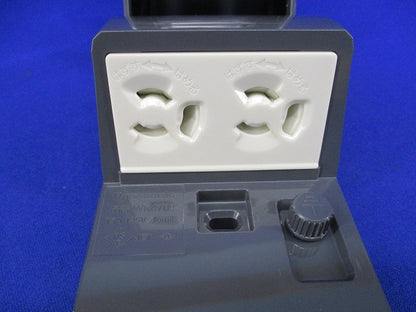 スマートカバー付接地防水コンセント(ブラック)(鍵なし) WK4702