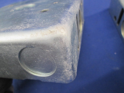 2コ用スイッチボックス(8個入)(キズ・汚れ有) DS4821K