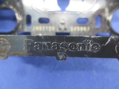 住宅用スイッチボックス(17個入)(キズ・汚れ有) DM82100