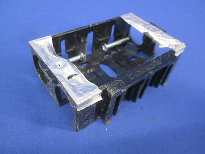 住宅用スイッチボックス(17個入)(キズ・汚れ有) DM82100