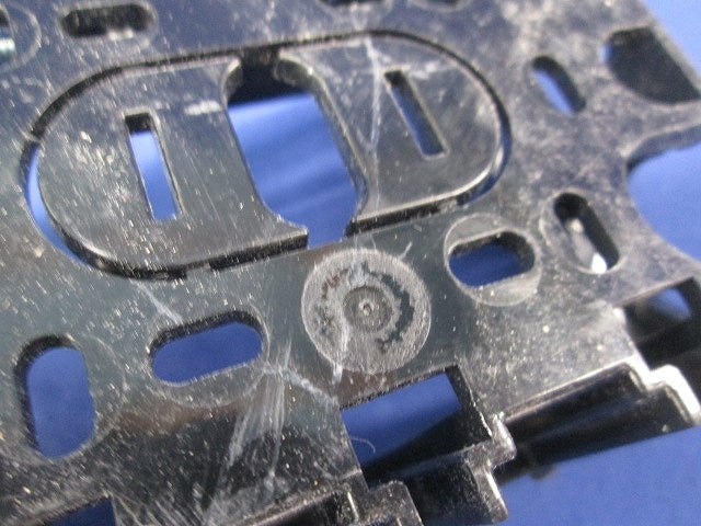 住宅用スイッチボックス(17個入)(キズ・汚れ有) DM82100