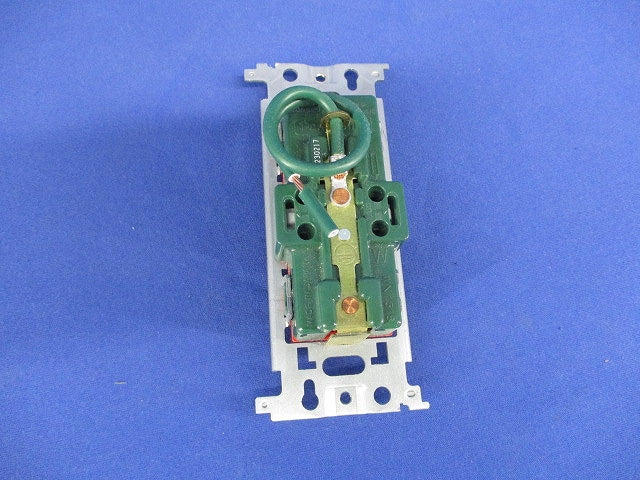 埋込アース付ダブルコンセント 接地リード線付 赤 WN1518R