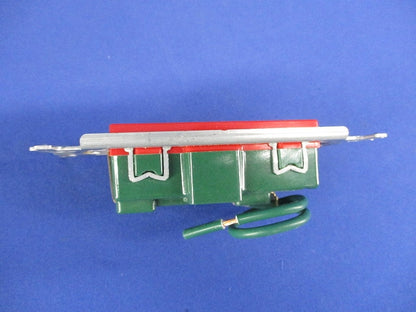 埋込アース付ダブルコンセント 接地リード線付 赤 WN1518R