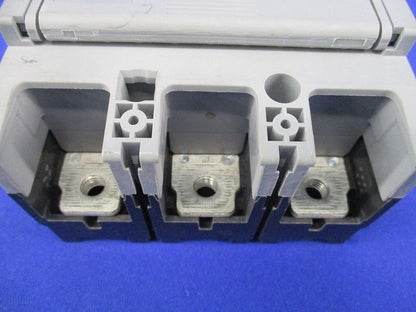 サーキットブレーカ3P225A BBW-225C