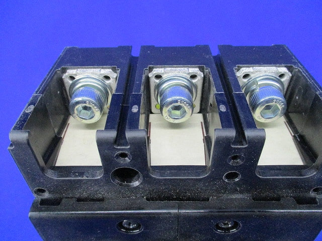 ノーヒューズブレーカ 3P200A NF225-CP