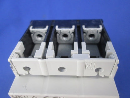 ノーヒューズブレーカー3Ｐ5Ａ(傷・汚れ有) NF32-CVF