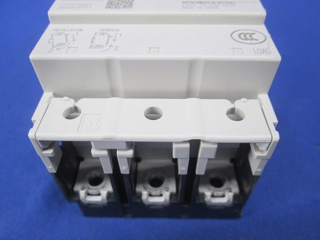 ノーヒューズブレーカー3Ｐ20Ａ(傷・汚れ有) NF32-CVF